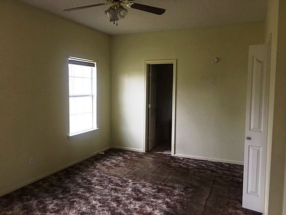 5th image of 3419 Bishop St