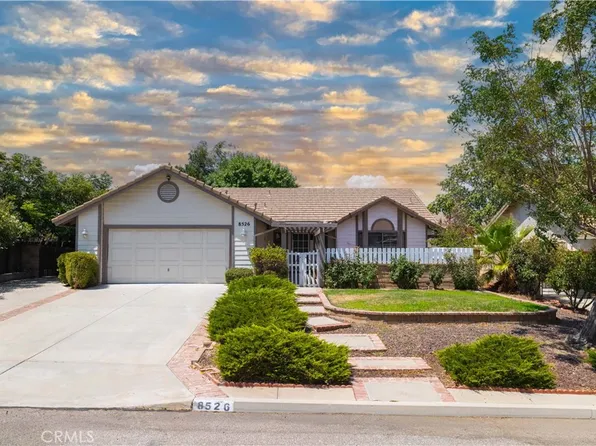 8526 Valley View Dr, Hesperia, CA 92344