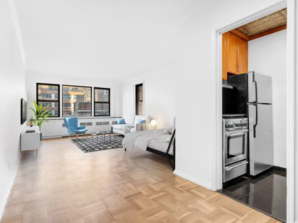 345 East 52nd Street image 1 of 11