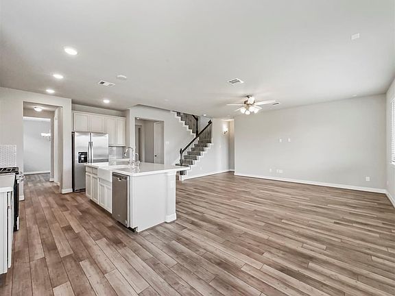 3rd image of 9611 Summer River Dr
