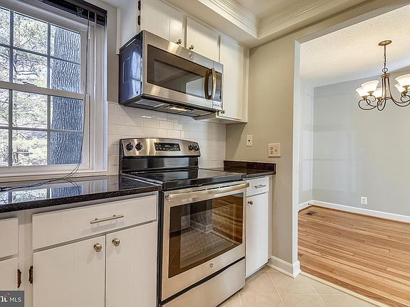 5th image of 2804 S Columbus St #3419