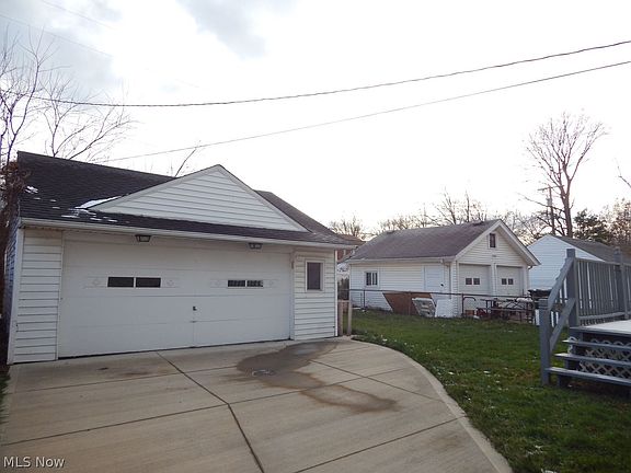 5th image of 20330 S Lake Shore Blvd
