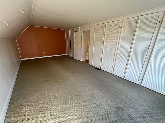 3rd image of 14840 Clackamas River Dr #1