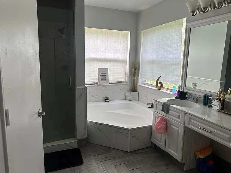 9201 SW 20th St — Photo 14