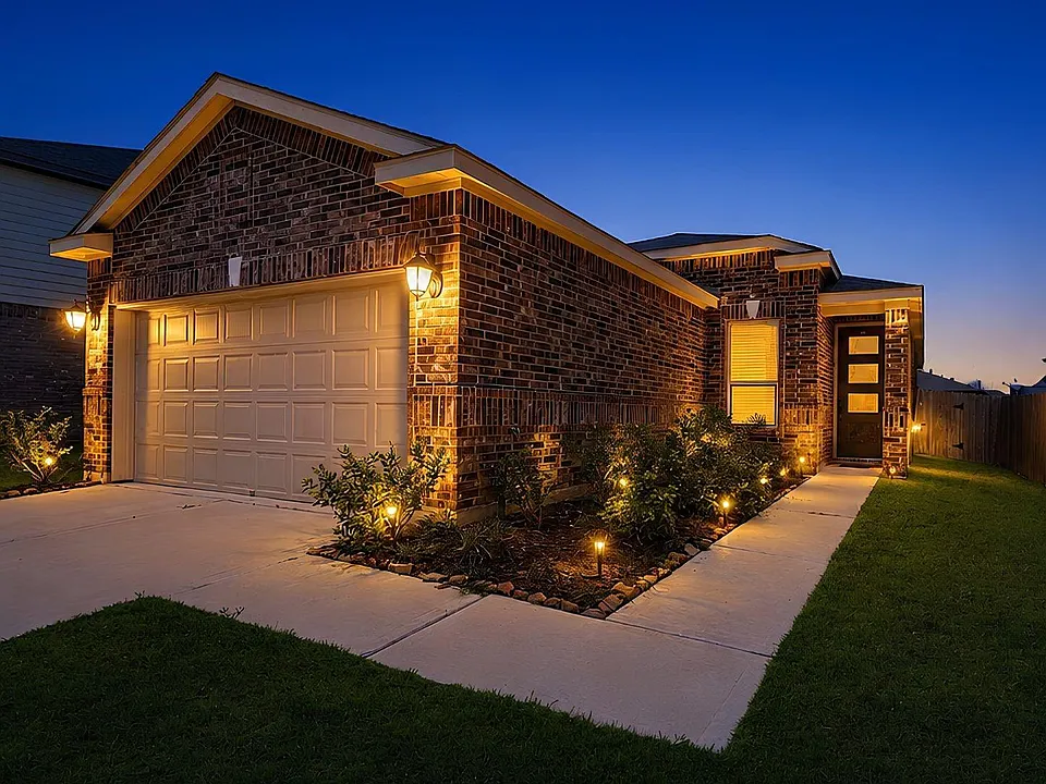 15614 Tawny Stark Dr