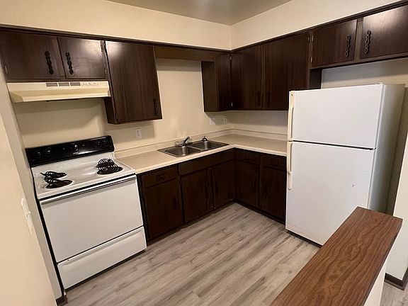4th image of 5021 Byrd Ave #208