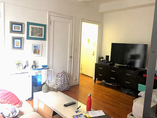 Rented by Dynamik Realty | media 27