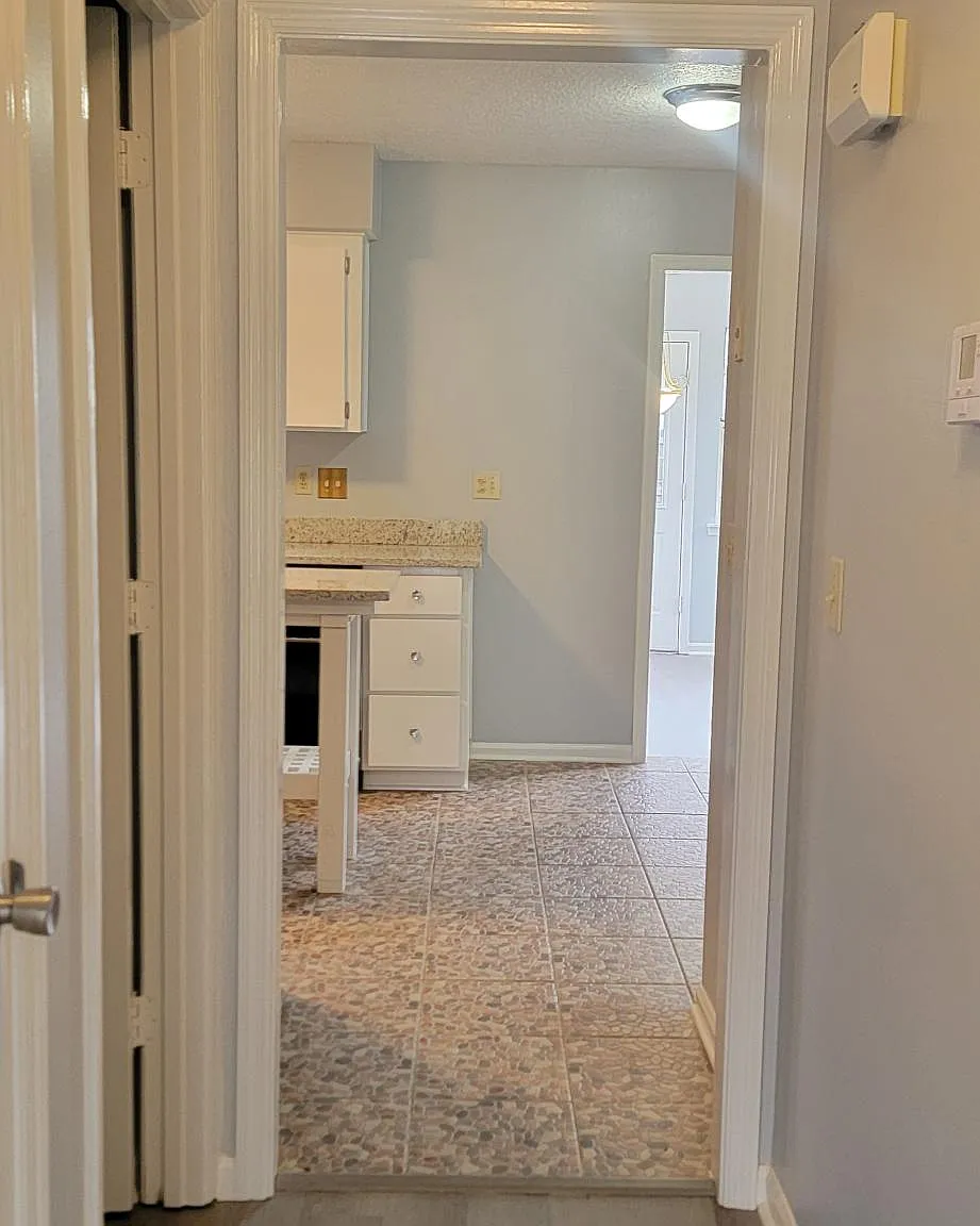 3 bed, 2.5 bath, 1502 sqft, $2,100 — Photo 3