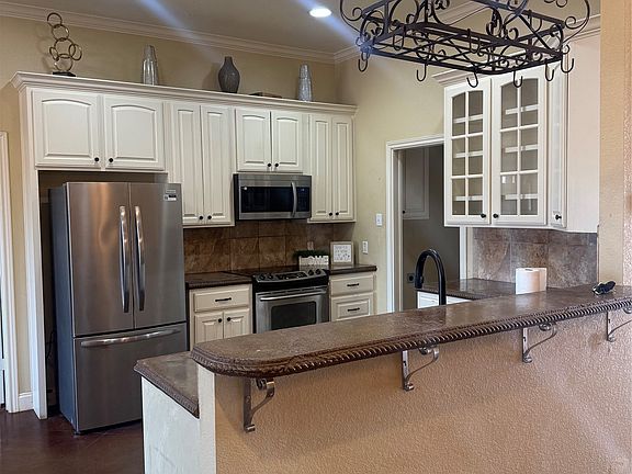 3rd image of 2524 Riders Way