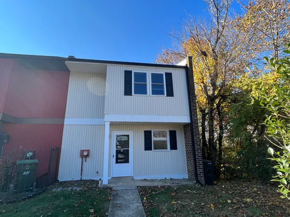 220 Westbury Ct, Downingtown, PA 19335