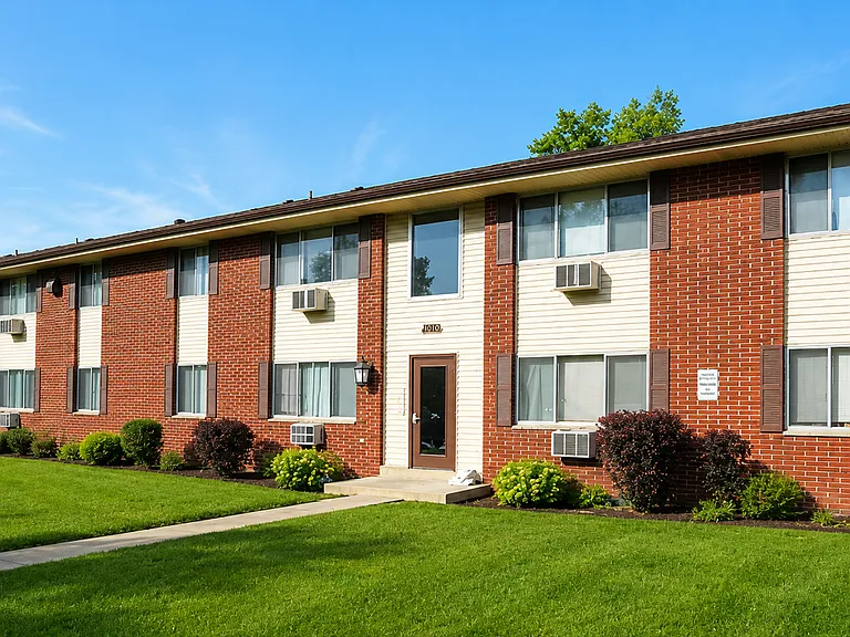 Mayfair Apartments — Photo 9