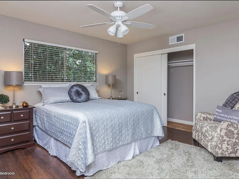 3121 Alhambra Ave — Photo 7