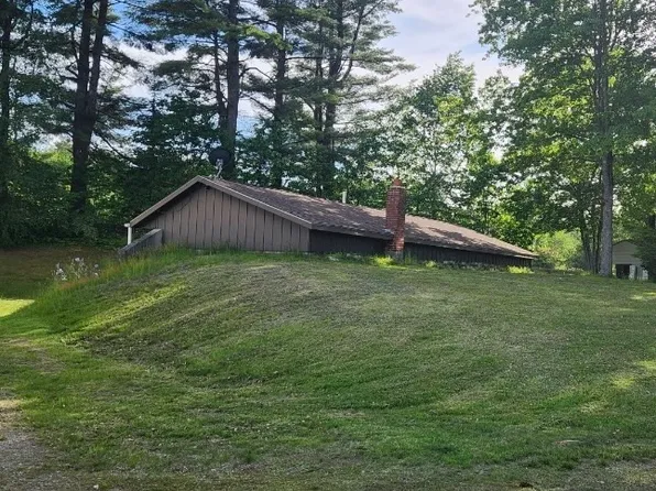 3 Irene St, Lisbon, ME 04250