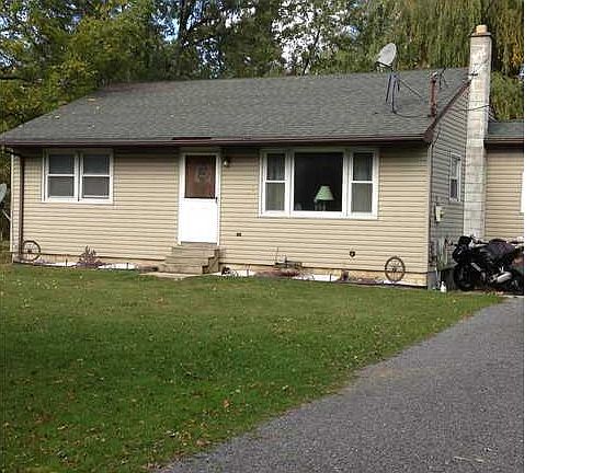 5th image of 13456 Broadway St