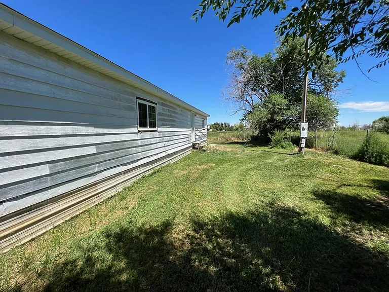 6 Reeves Rd — Photo 37