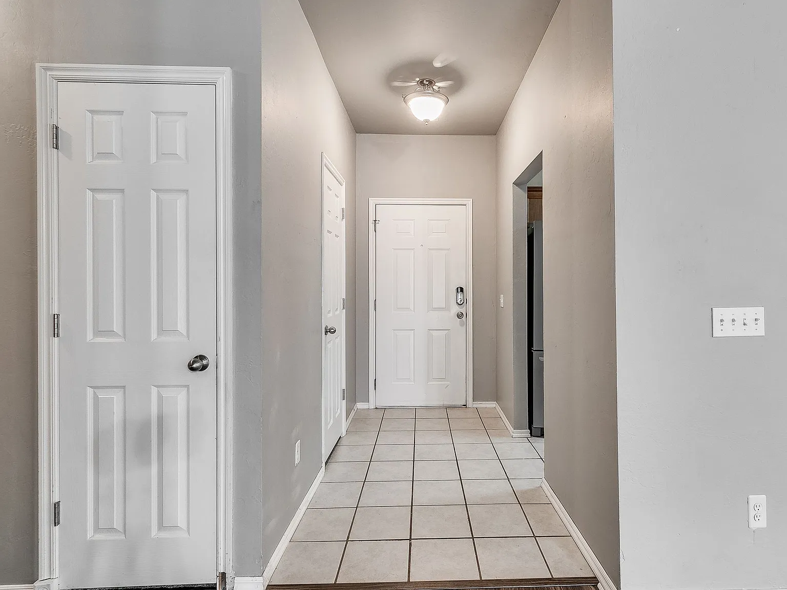 3 bed, 1411 sqft, $1,425 — Photo 3