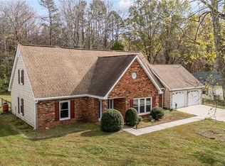2055 Storm Canyon Rd, Winston Salem, NC 27106