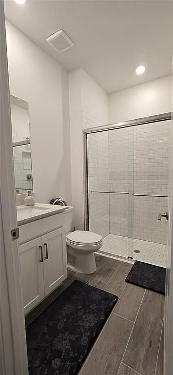 3 bed, 3.0 bath, 2156 sqft, $3,100 — Photo 3