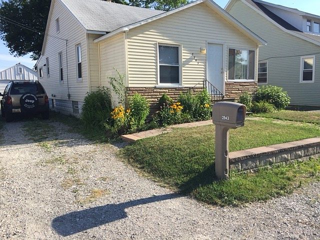 2nd image of 2943 Glenbroke St