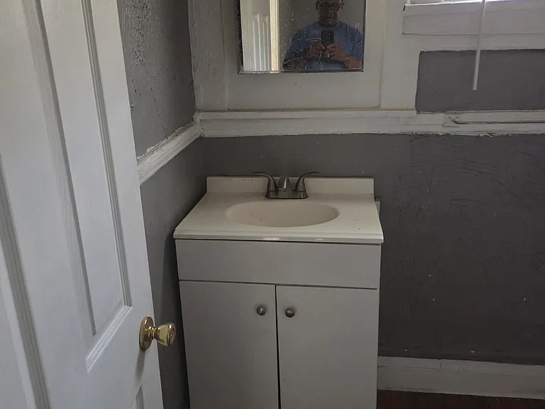 10702 Bryant Ave #1 — Photo 5