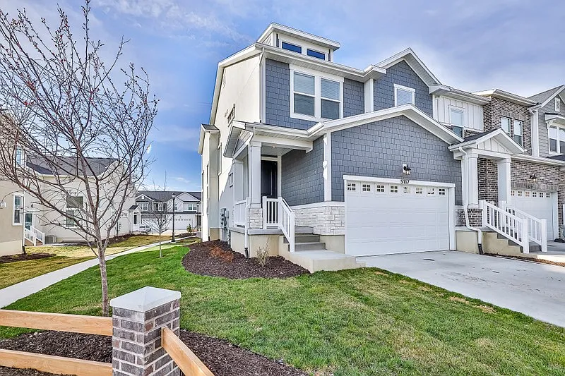 New Townhome For Rent — Photo 2