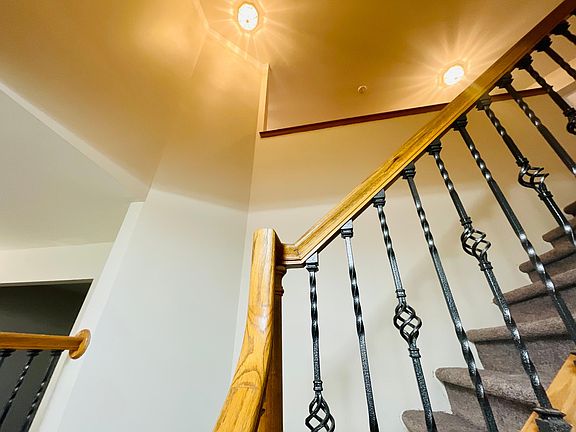 Entry Staircase