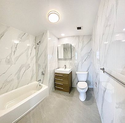 4th image of 1705 E 17th St #101A
