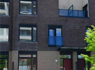 4080 Parkside Village Dr Townhouse 3, Mississauga, ON L5B 0K2