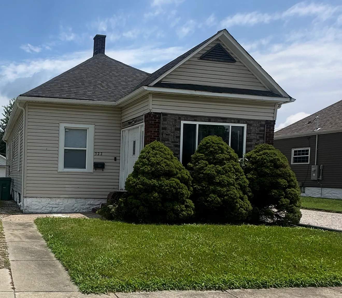 2 bed, 984 sqft, $1,000 — Photo 1