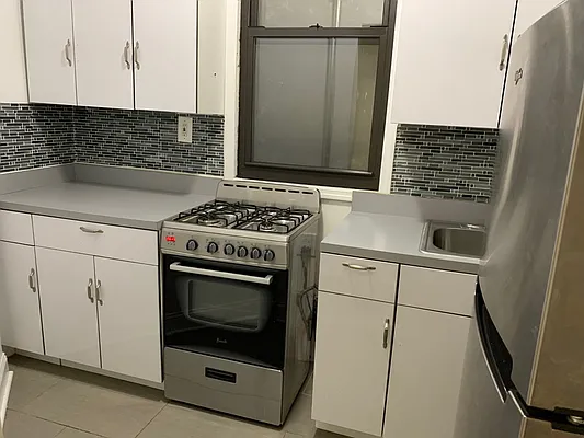 Rented by R New York | media 5