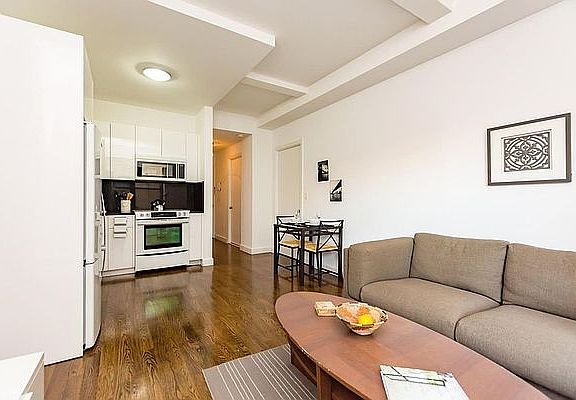 4th image of 212 W 91st St APT 725