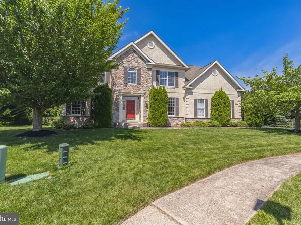 6 Leigh Ct, Hockessin, DE 19707