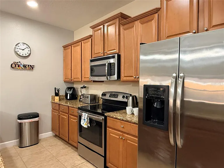 8977 Bismarck Palm Rd — Photo 4