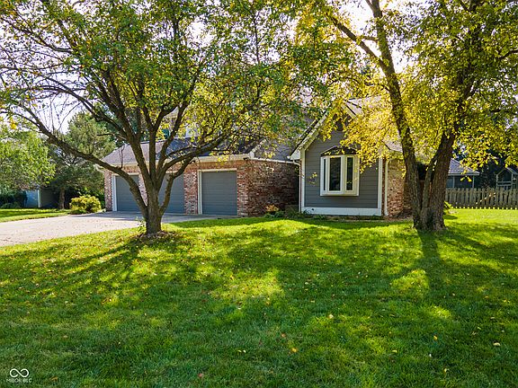 2nd image of 12223 Waterview Cir