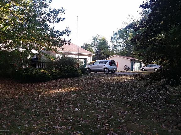 2nd image of 6427 Sterling Ln