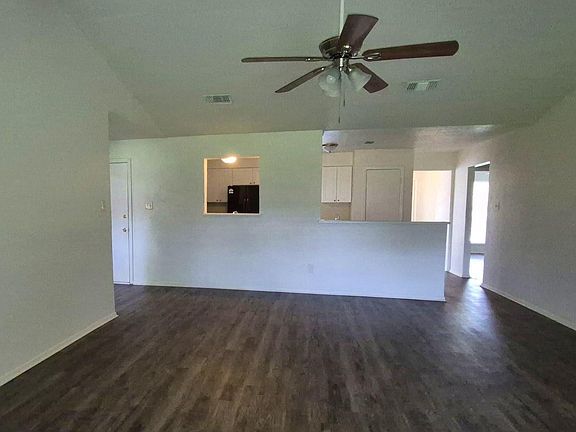 4th image of 13942 Towne Way Dr