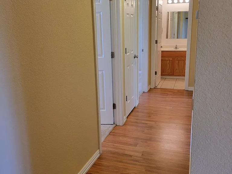 2301 Jadyn Ln — Photo 16
