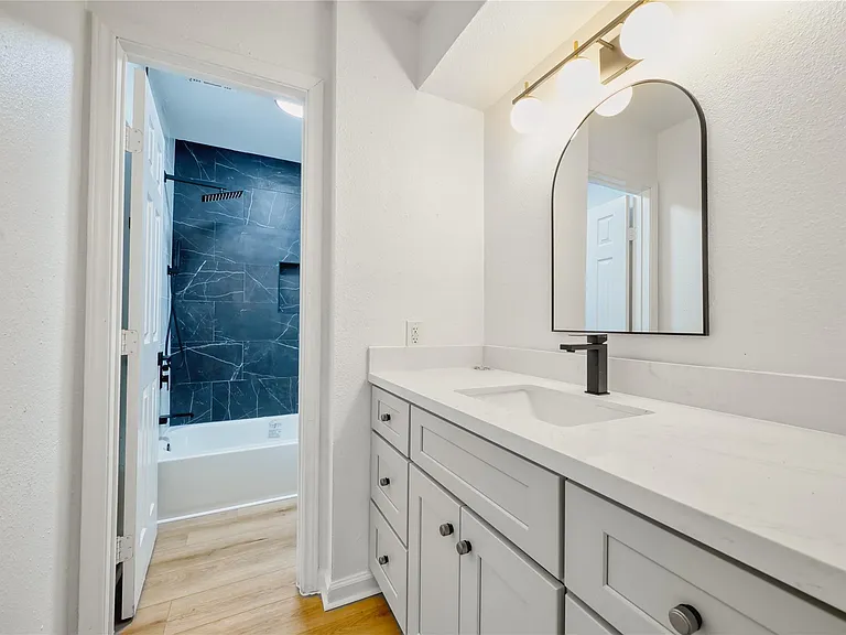 7914 Oakington Dr — Photo 19