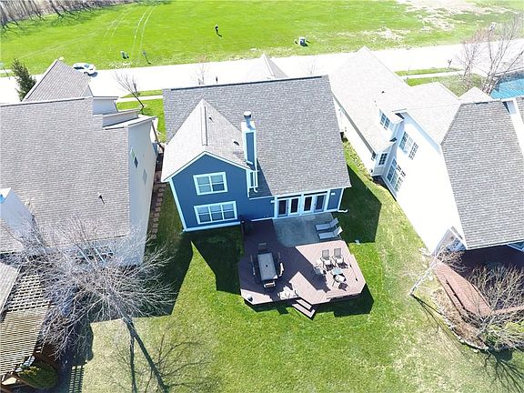 4th image of 8860 Crystal River Dr