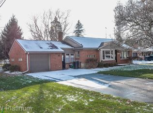 541 Cloverlawn St, East China, MI 48054