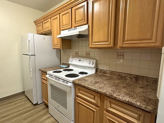 4th image of 123 Elm St APT A-4