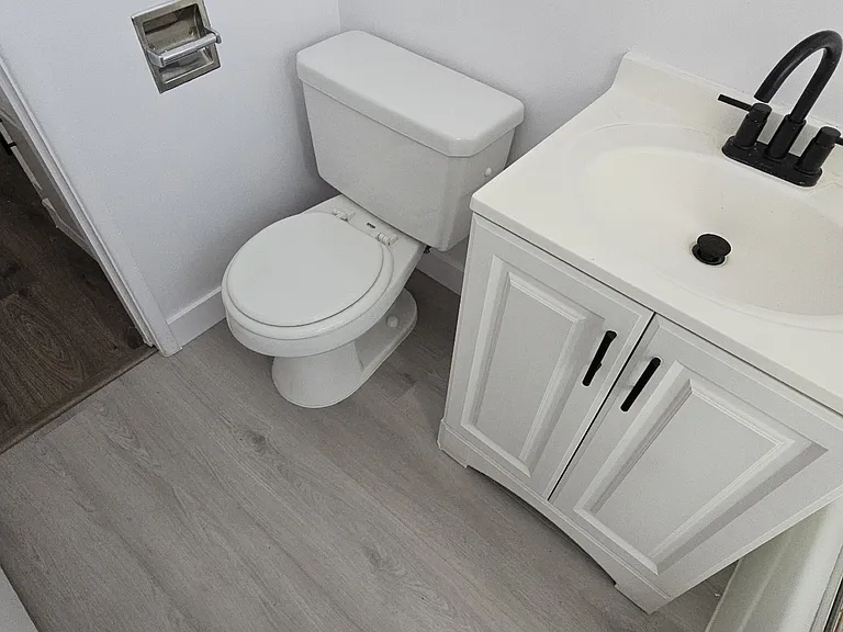 6333 Coldwater Canyon Ave #6 — Photo 8