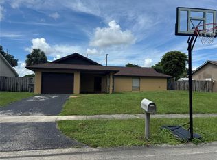 3972 Greenfield Ct, Boynton Beach, FL 33436