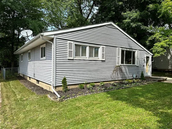 549 Glendale Ave, Lansing, MI 48910