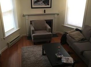 179 Newbury St #1, Boston, MA 02116