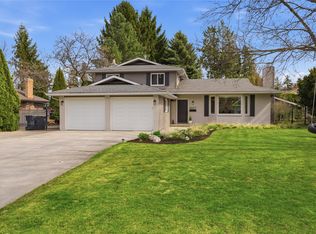 4337 Dunvegan Ct, Kelowna, BC V1W 2L6