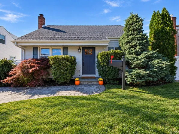 112 Rosebud Avenue, Merrick, NY 11566