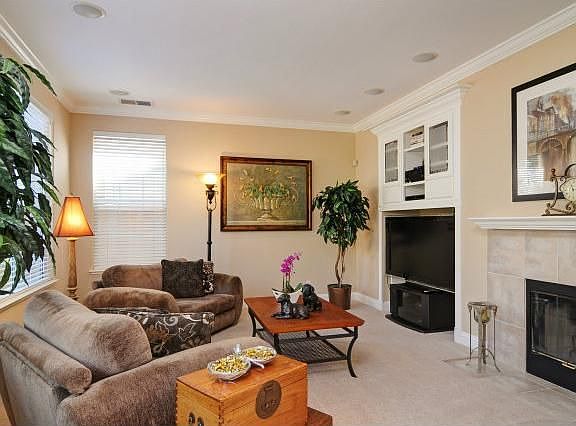4th image of 869 Dederick Ct