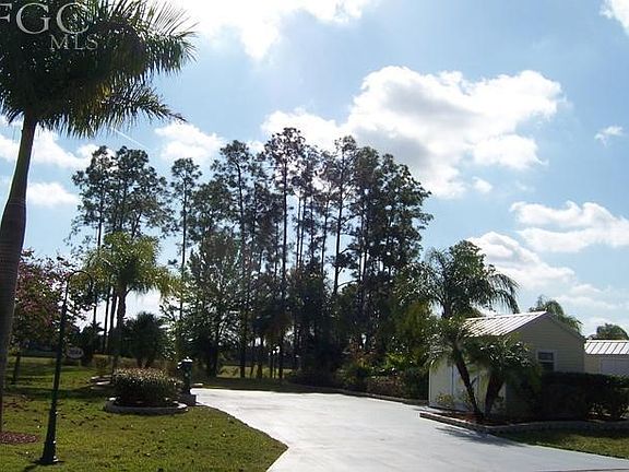 3rd image of 3044 E Riverbend Resort Blvd