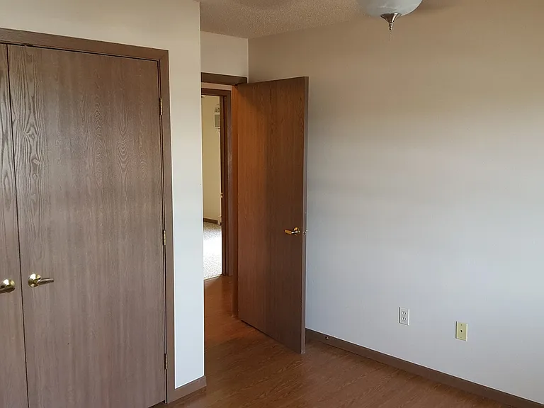 Pinedale Apartments and Red Cedar Townhomes — Photo 32